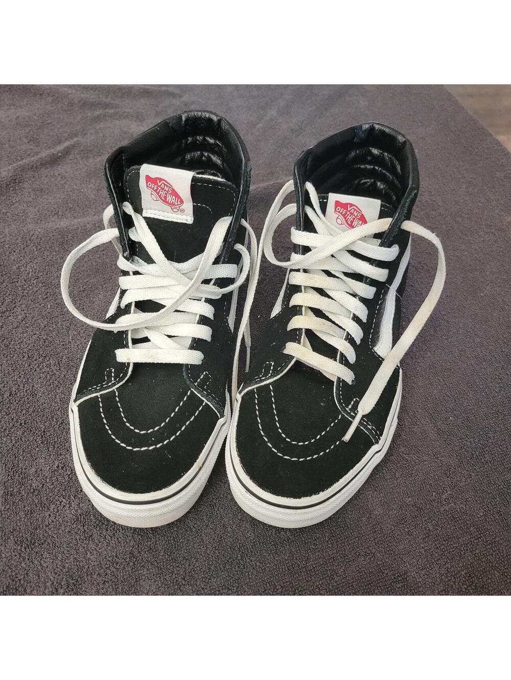 Vans Sk8-Hi Women’s Size 7 Black White High Top Skate Sneakers
